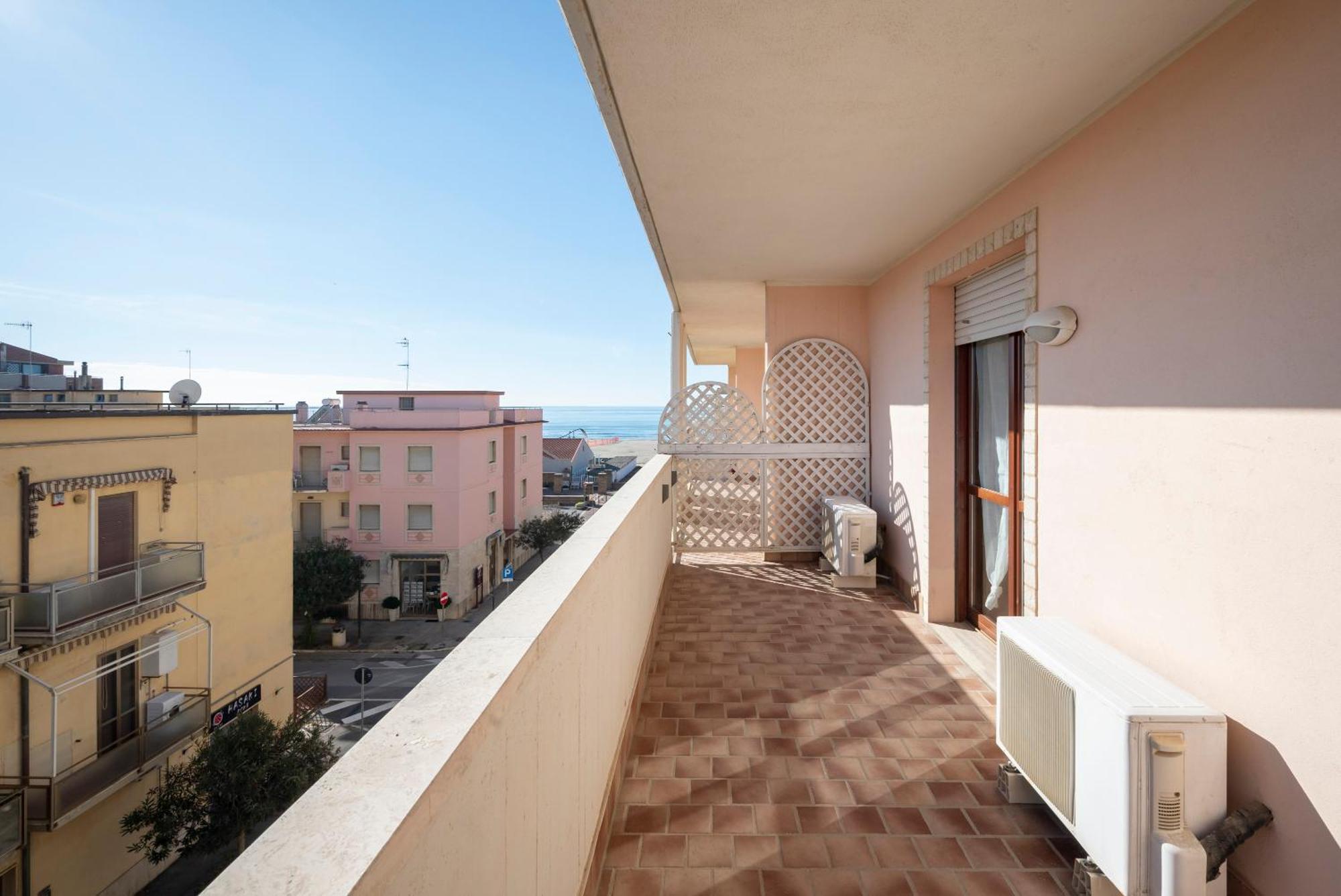 Lola Piccolo Hotel E Appartamenti Marina di Grosseto Exterior photo